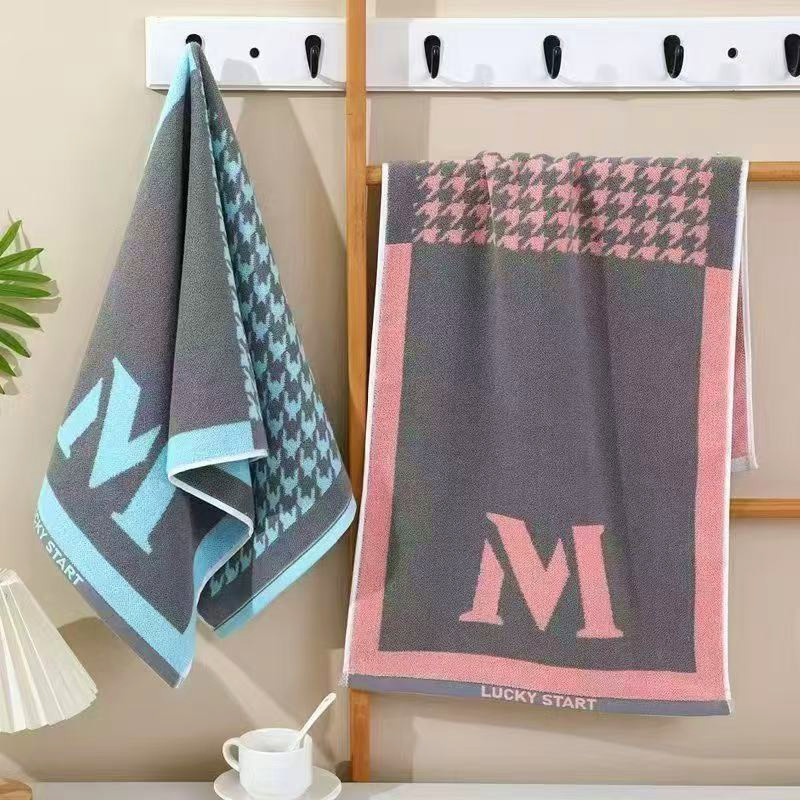 Ručnik za kupanje, poliestersko-bavunasta smjesa, jacquard tkanina, 32s vlakna, težina 140–170 g/m², za kućnu upotrebu