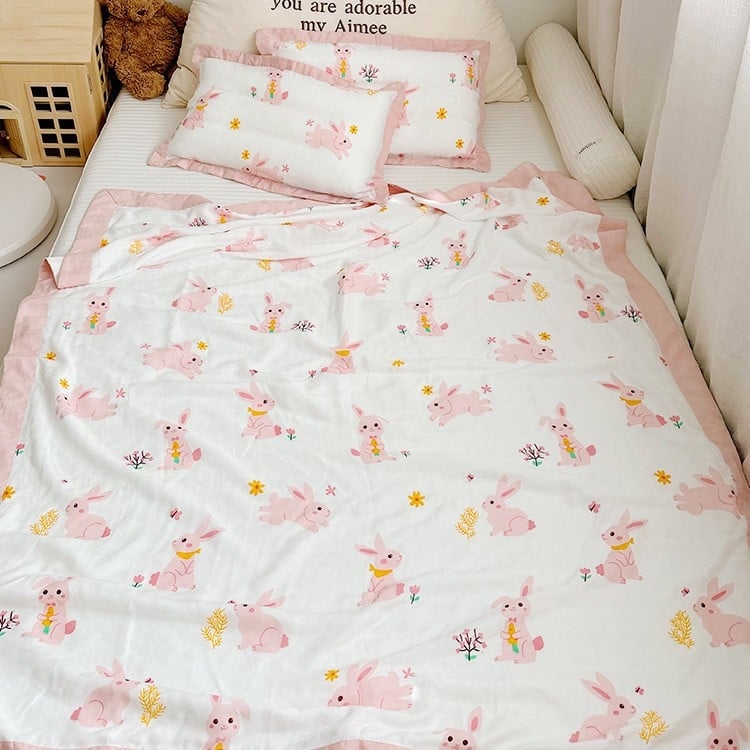 Vaikų pledas iš bambuso pluošto, visiems sezonams, animacinis raštas, INS stilius, svoris 1000-1499 g