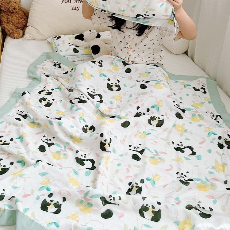 Vaikų pledas iš bambuso pluošto, visiems sezonams, animacinis raštas, INS stilius, svoris 1000-1499 g