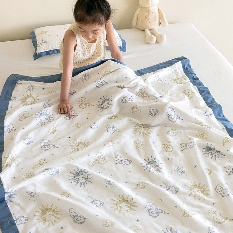 Vaikų pledas iš bambuso pluošto, visiems sezonams, animacinis raštas, INS stilius, svoris 1000-1499 g