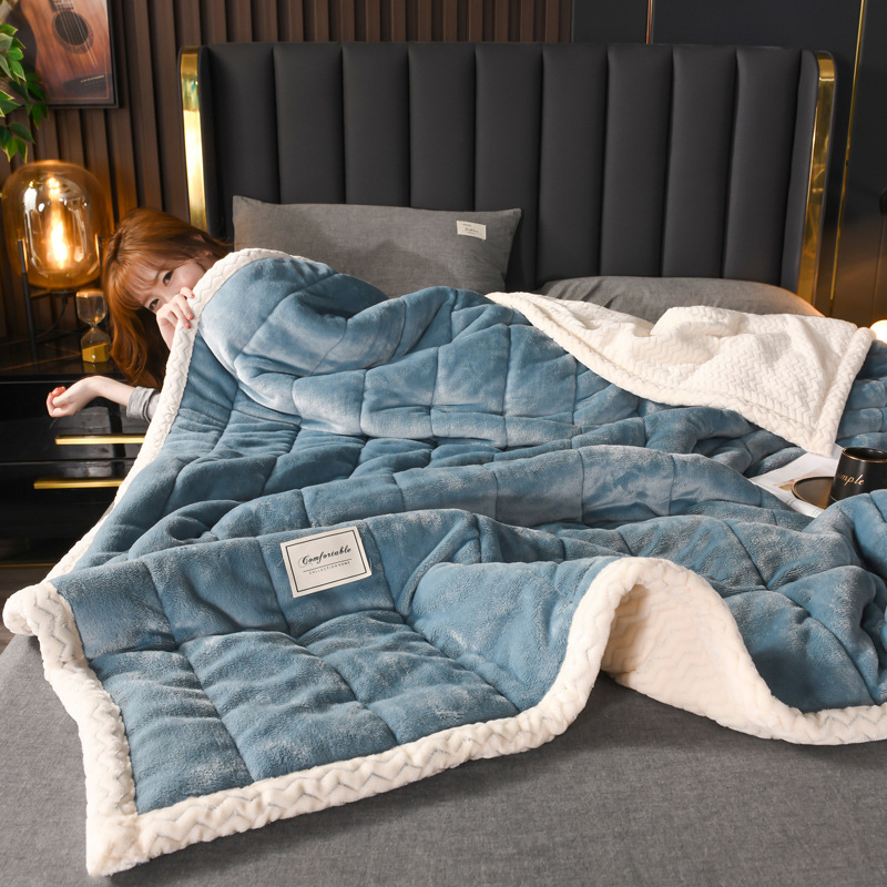 Milk fleece segu - poliestera šķiedra, 2500–3000 g, visiem gadalaikiem, mūsdienīgs minimālisma stils