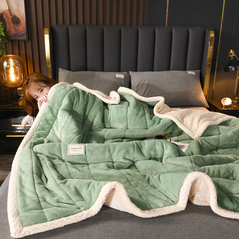 Milk fleece segu - poliestera šķiedra, 2500–3000 g, visiem gadalaikiem, mūsdienīgs minimālisma stils