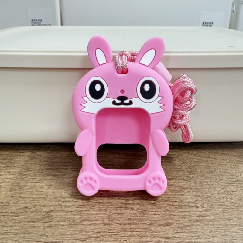 Universāls bērnu viedpulksteņa aizsargapvalks ar silikona kakla kulonu (materiāls: silikons; savietojamība: universāla; svars: 0,05)