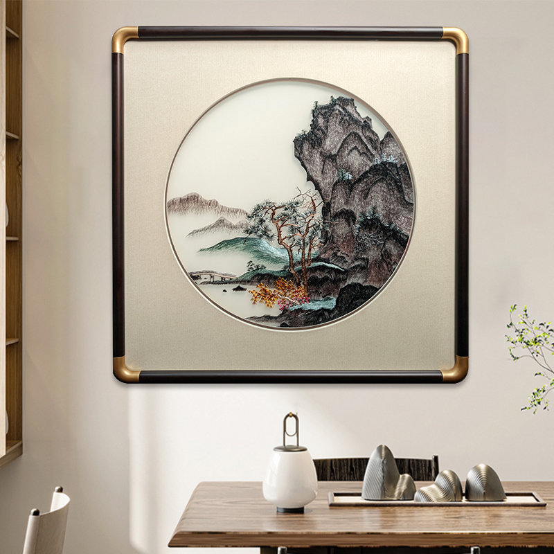 Roku darīta sienas glezna ar ainavu, ziediem un putniem (materiāls: zīds; stils: vispārīgs mērķis; telpa: viesistaba)