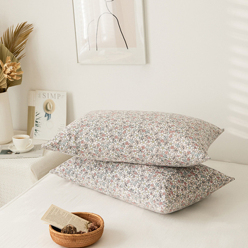 Pamut kötött párnahuzat – 100% pamut, fonalas festésű nyomtatás, apró virágos motívum