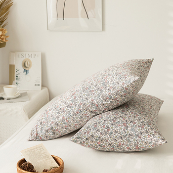 Pamut kötött párnahuzat – 100% pamut, fonalas festésű nyomtatás, apró virágos motívum