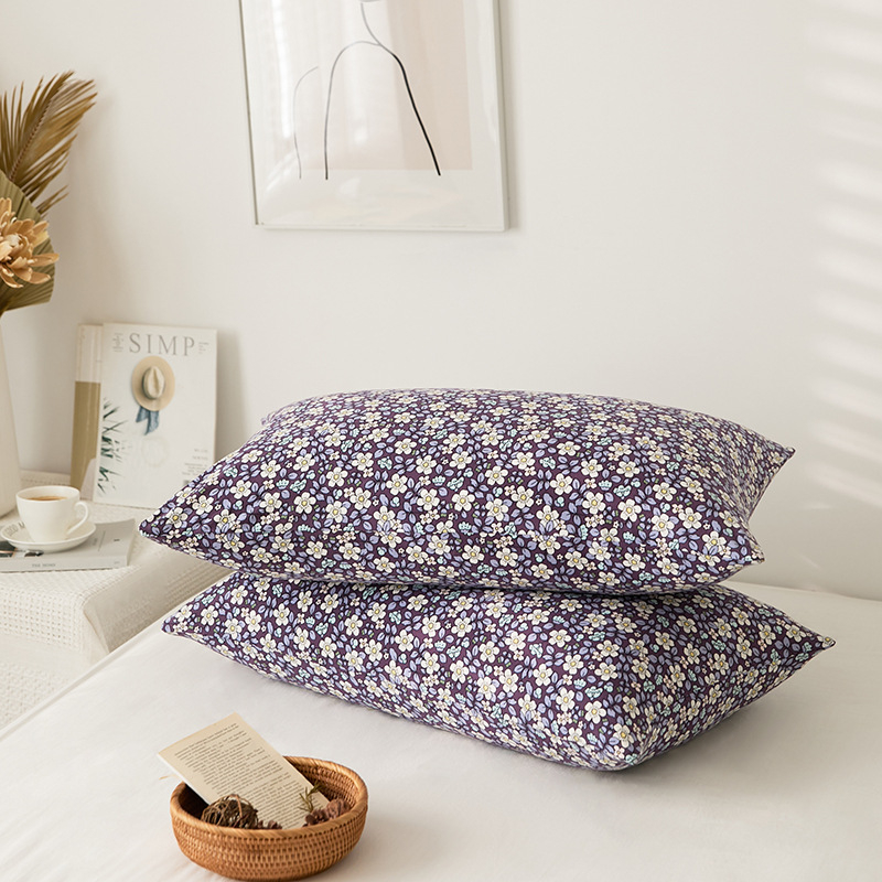 Pamut kötött párnahuzat – 100% pamut, fonalas festésű nyomtatás, apró virágos motívum