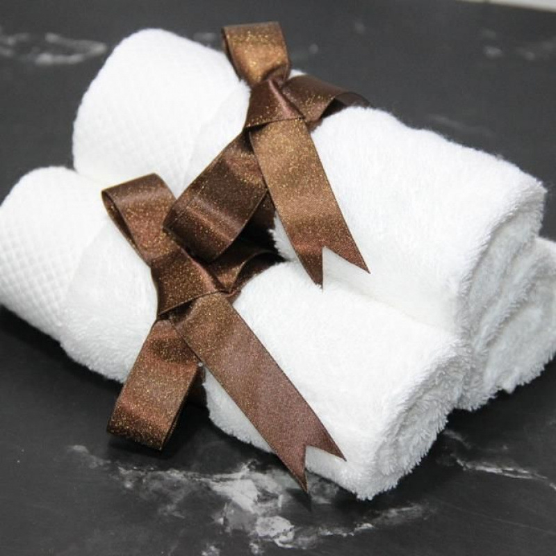 Vannas dvieļu aksesuārs ar zīda lentu – neoklasiskais stils, audums, dzimšanas dienas dāvana