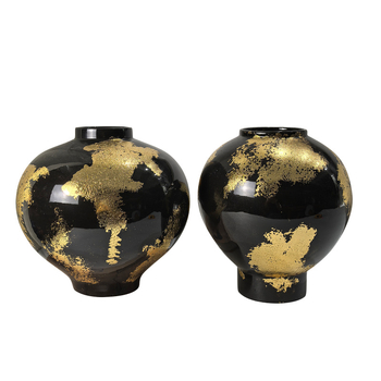 Keramikas vāze – rokdarbs ar zelta folijas akcentu, viegls luksusa stils, zīmols Jade Slip