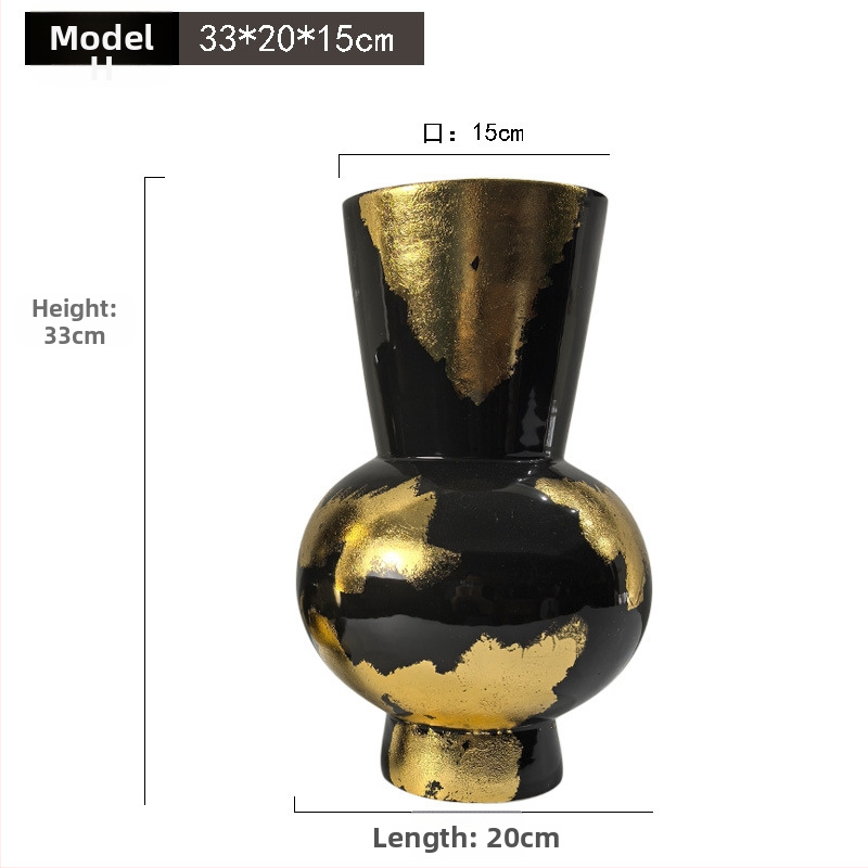 Keramikas vāze – rokdarbs ar zelta folijas akcentu, viegls luksusa stils, zīmols Jade Slip