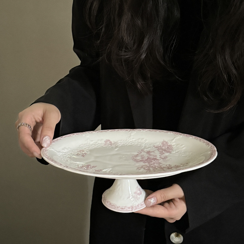 Keramikas šķīvis un apakštase komplekts ar reljefa rakstu, apaļš, gaišs luksusa retro stils, piemērots mikroviļņu krāsnij