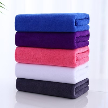 Mikrošķiedras matu žāvēšanai un tīrīšanai paredzēts dvielis frizieru salonam, iespējama logotipa drukāšana, 110 g, absorbcija 5–10 s, skaistumkopšanas/funkcionālais dvielis