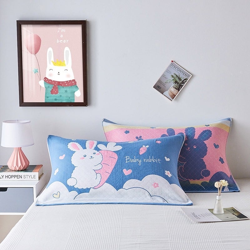 Két darab párnahuzat, 100% pamut géz, rajzfilm mintázat, csúszásmentes, testre szabható