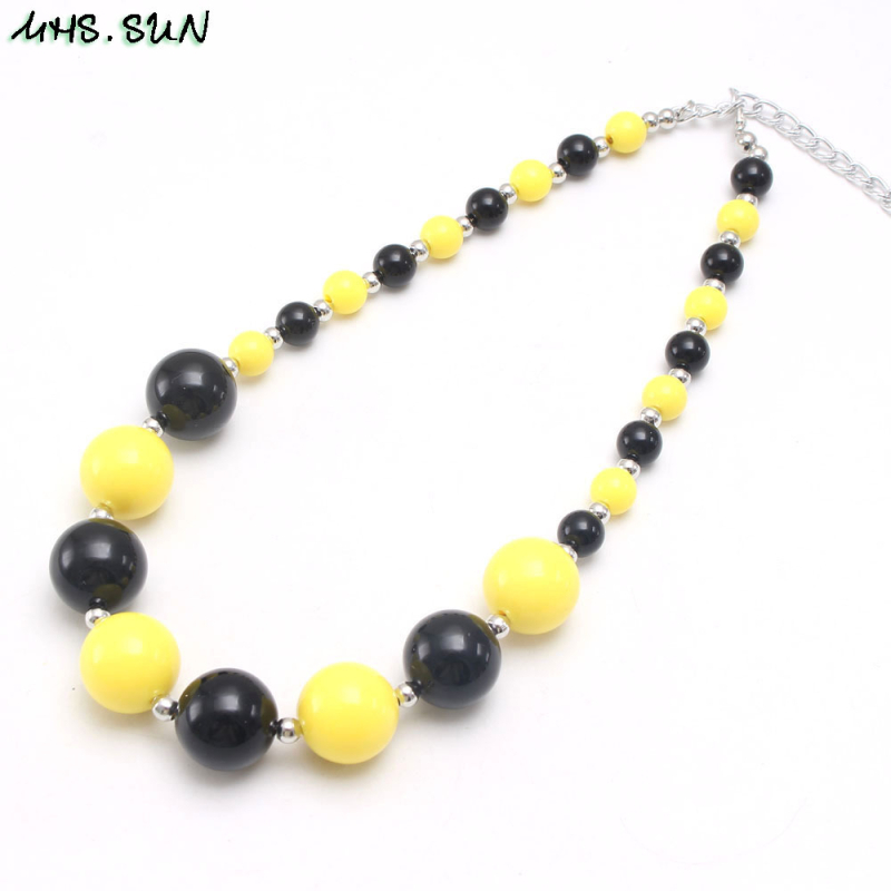 Gyerekeknek készült műanyag golyóláncú nyaklánc, egyrétegű, testreszabható