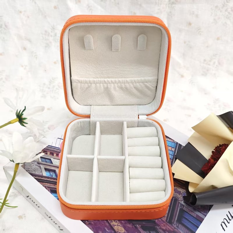 Cutie bijuterii din piele Vine, PU piele european retro, Modelul 5, Model solid, Carcasă rigidă, pentru depozitare brățări cristal și ruj