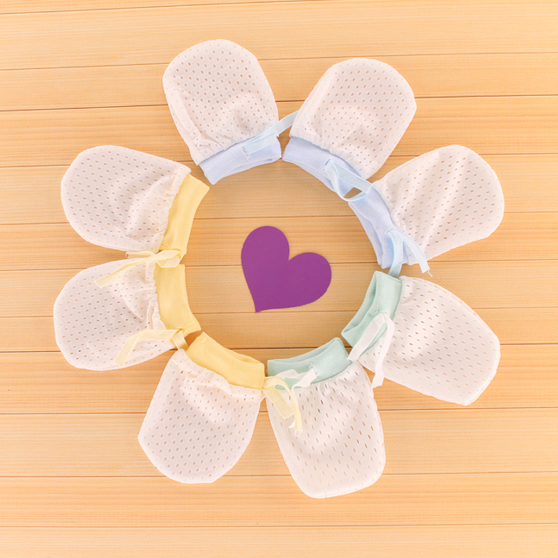 Zīdaiņu plaukstas aizsargājošās cimdi – apģērba cimdi 0–1 gadu vecumam, saglabā siltumu, pavasara 2025 izlaišana, zēniem