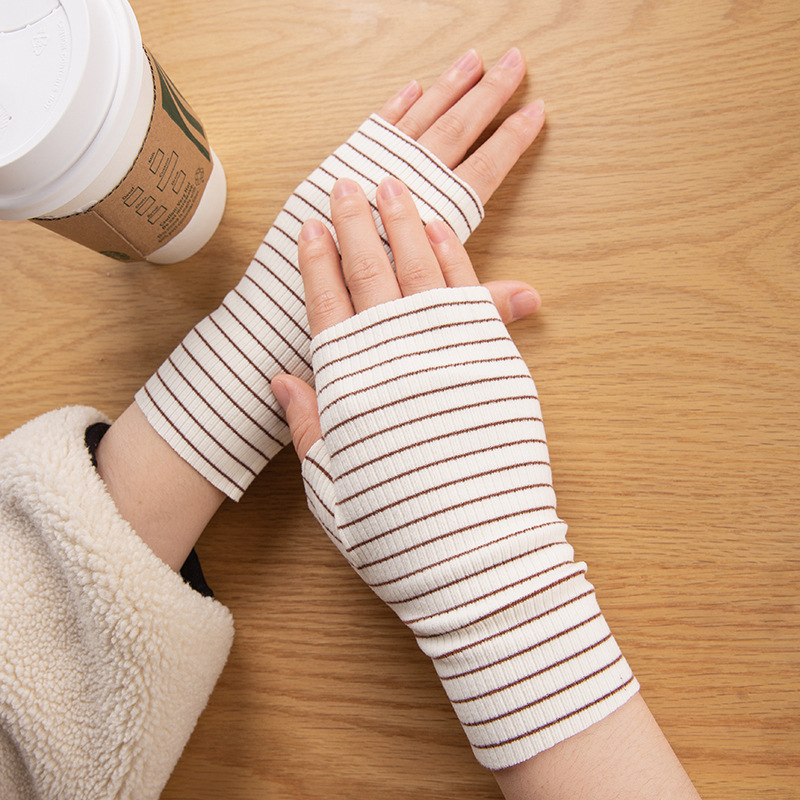 Puspirkstu cimdi ziemai, universāli, roku aizsardzība, rakstīšanai, pret vēju, no poliestera