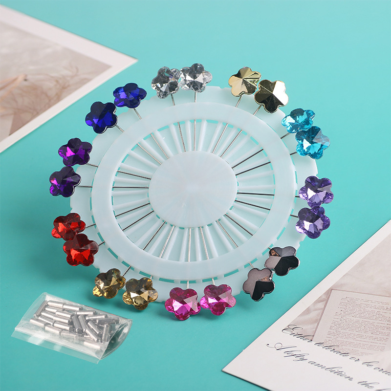 Broš s motivima cvijeća i leptira od smole, ekološko obrađeno, Yunyu Decoration