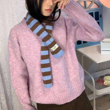 Šal od vunene smjese s prugama i perforacijom, uski za zimu, proljeće 2025 izdanje