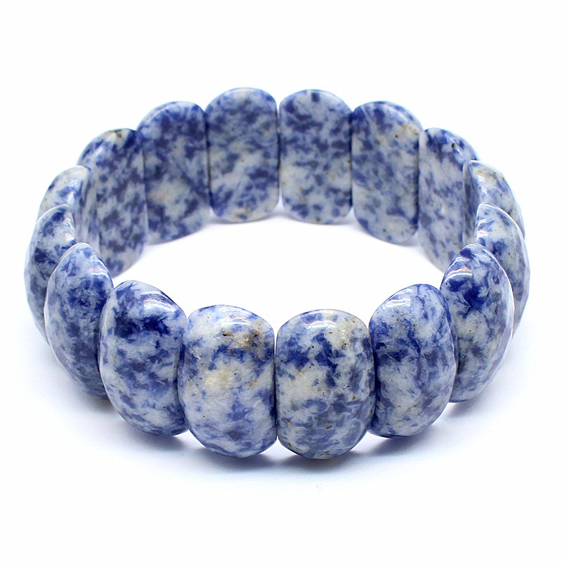 Narukvica od faceted prirodnih kamena, poliran završetak, unisex geometrijski dizajn, idealan suvenir za putovanja.