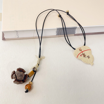 Unisex ilga megztinio grandinė su mediniais elementais etniniu stiliumi, megzti medvilninio-linų karoliai — Medžiaga: augalinių vaisių grandinė; Grandinės stilius: odinis virvas; Tipas: megztinio grandinė, ilgas karoliai; Išplėstinė grandinė: 11 cm ar daug