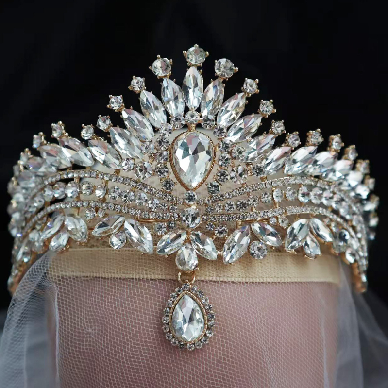 Barokna tiara s Rhinestone kristalima (Materijal: legura; Kvaliteta: elektro zlato; Stil: ženski; Oblik: kruna; Tip kristala: Rhinestone glass)