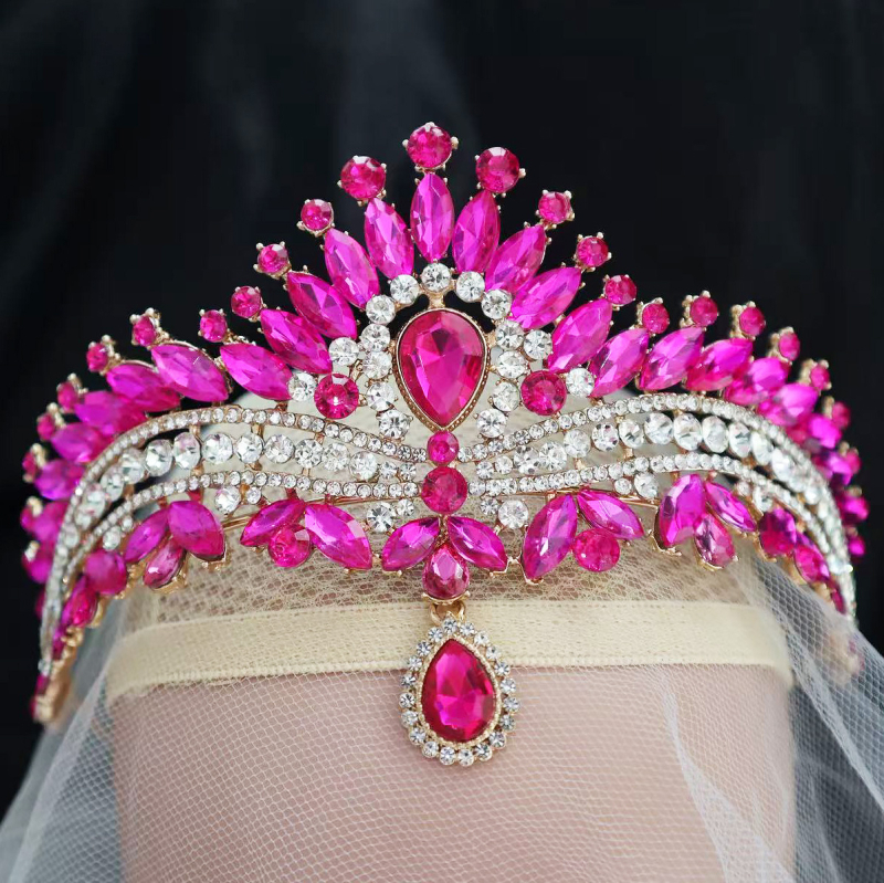 Barokna tiara s Rhinestone kristalima (Materijal: legura; Kvaliteta: elektro zlato; Stil: ženski; Oblik: kruna; Tip kristala: Rhinestone glass)