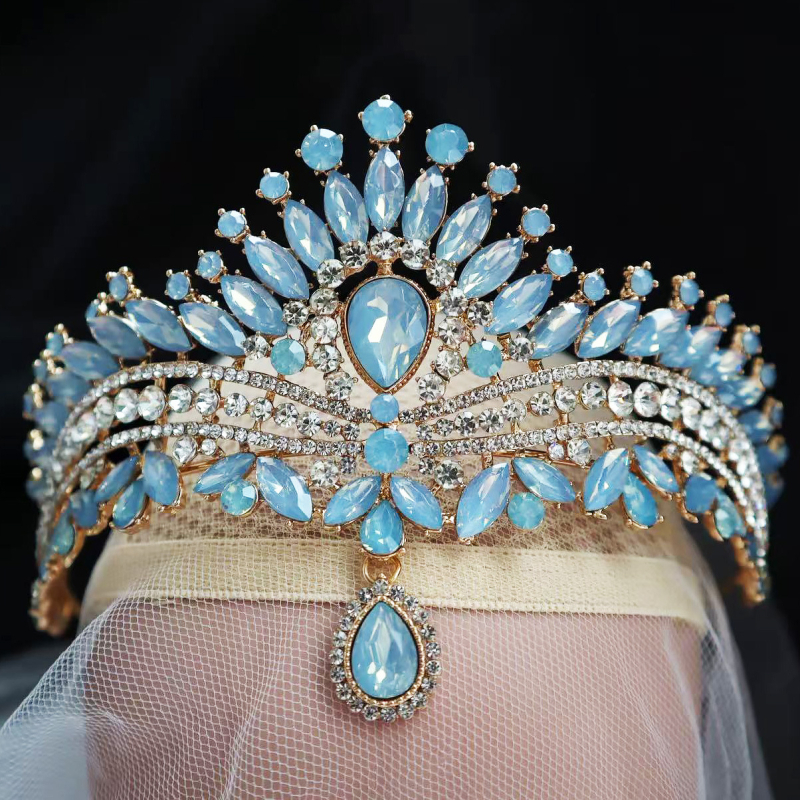 Barokna tiara s Rhinestone kristalima (Materijal: legura; Kvaliteta: elektro zlato; Stil: ženski; Oblik: kruna; Tip kristala: Rhinestone glass)