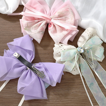 Matu klipsis ar loku un pērlīšu pūci, tauriņa ziedu dizains, roku darbs