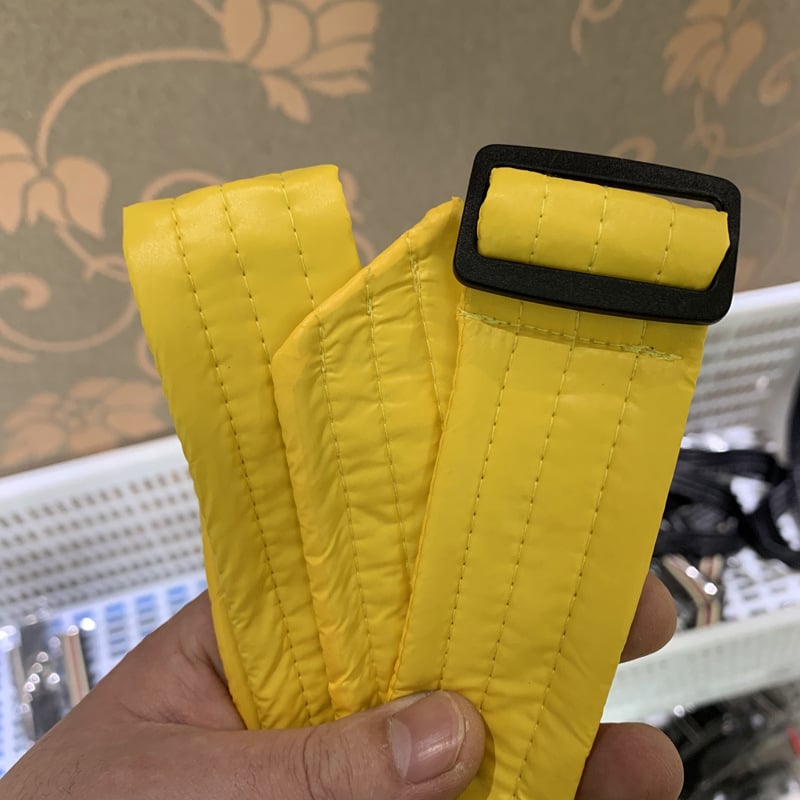 Sieviešu josta kaprtam ar kokvilnas pildījumu, saitēm ar auklu, austā josta ar plastmasas sprādzi, mašīnas dizains, platums 2–4 cm