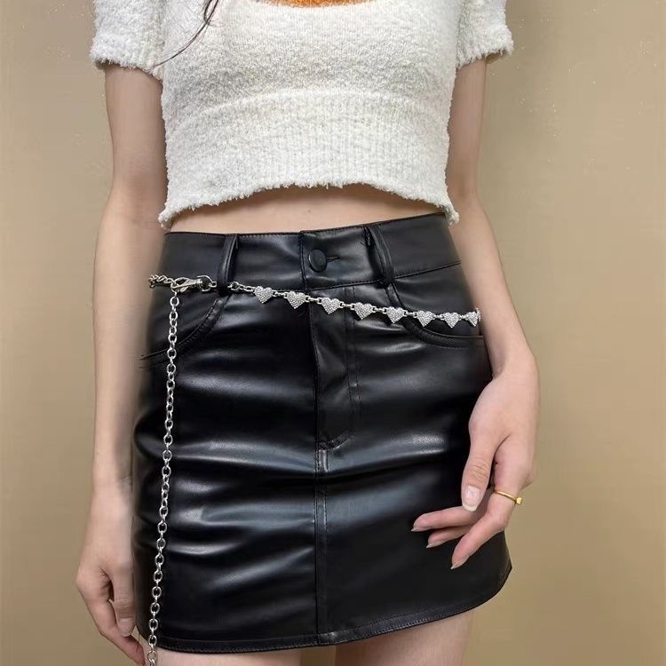 Moteriška juosmens grandinė su perlais ir krištolais, metalinė, vienos kilpos dizainas