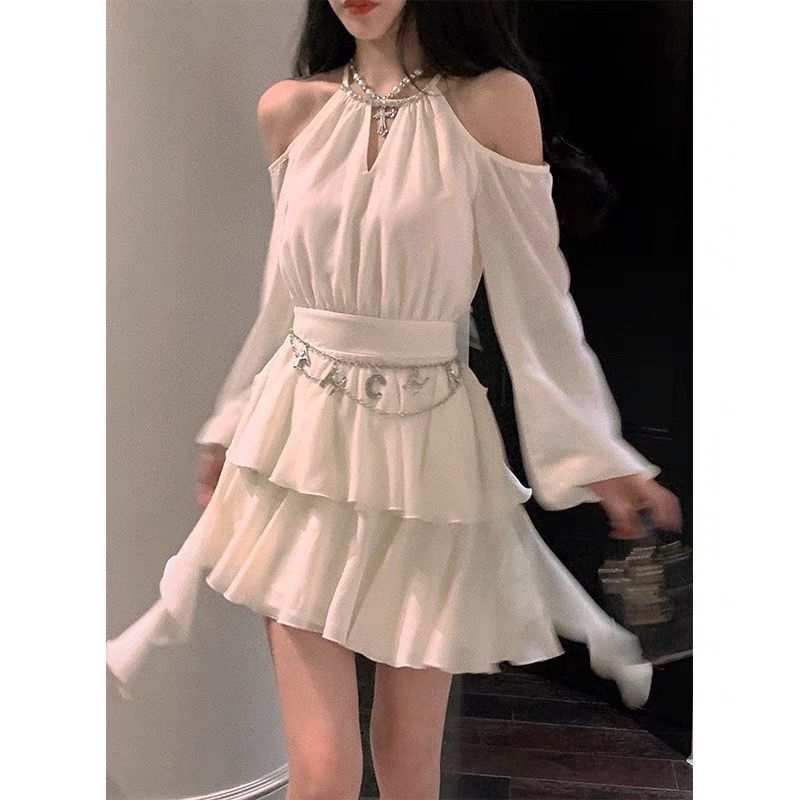 Moteriška juosmens grandinė su perlais ir krištolais, metalinė, vienos kilpos dizainas