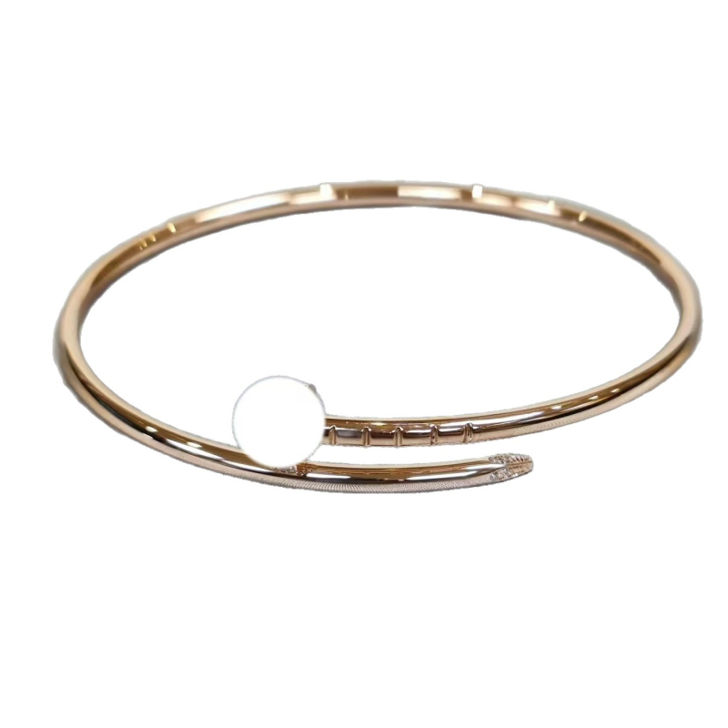 Nagu rokassprādze, V zelts, ģeometriska forma, iegravēti augsta oglekļa diamanti, unisex – modes luksusa stils, 2023. gada pavasara izlaidums