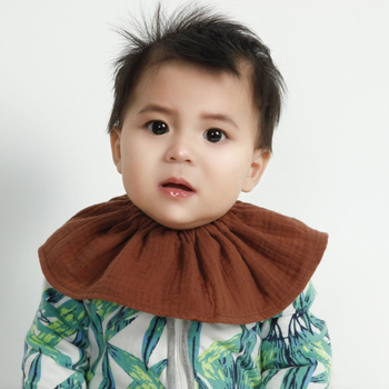 Dječji salivnik od čiste pamuka (>95%), apsorpcijski, s 360° zatvaranjem, šifra 8010, za novorođenčad