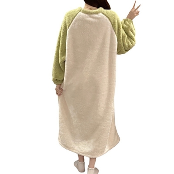 Γυναικείο νυχτικό από coral fleece, χοντρή επένδυση, καρτούν σχέδιο, μεσαίου μήκους, μακριά μανίκια