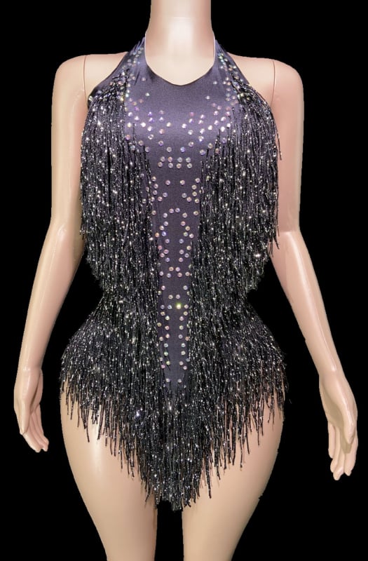 Latino šokių kombinezonas — haltero kaklas, kutai su akmenimis, be rankovių (Prekės ženklas: NYOOR; Audinys: spandeksas; Amžius: 18–24; Lytis: Moteris)