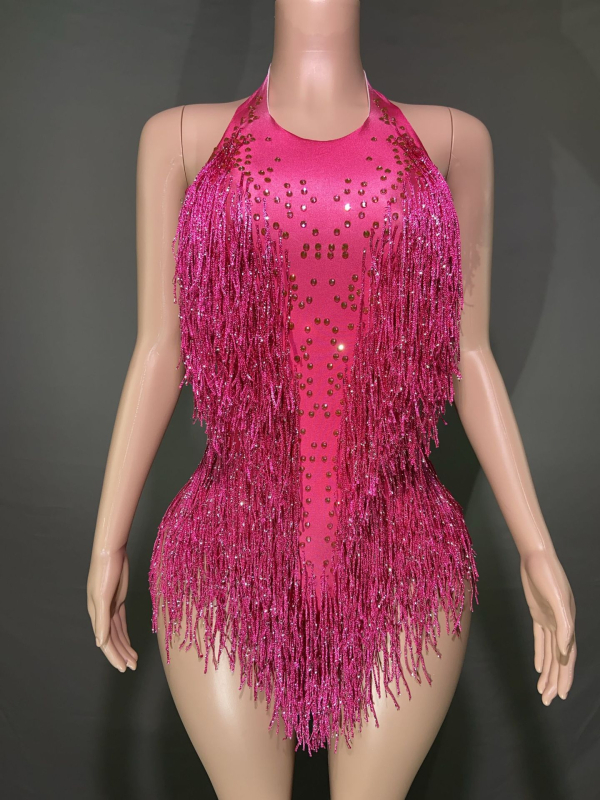 Latino šokių kombinezonas — haltero kaklas, kutai su akmenimis, be rankovių (Prekės ženklas: NYOOR; Audinys: spandeksas; Amžius: 18–24; Lytis: Moteris)