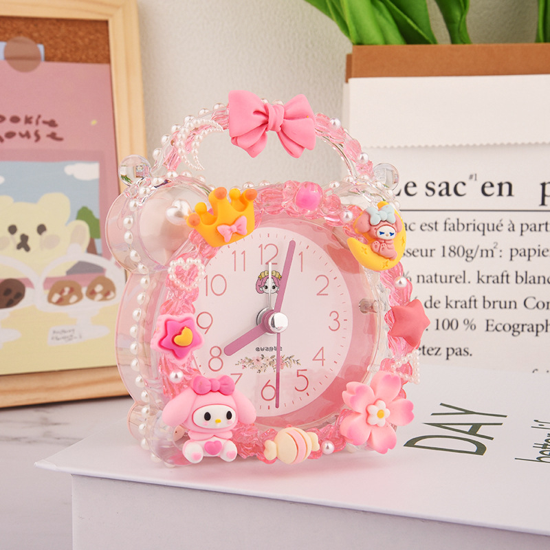 Bērnu modinātājs, karikatūru stilā, darbojas ar baterijām, elektroniska kustība, plastmasas korpuss