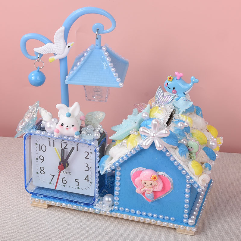 Bērnu modinātājs, karikatūru stilā, darbojas ar baterijām, elektroniska kustība, plastmasas korpuss