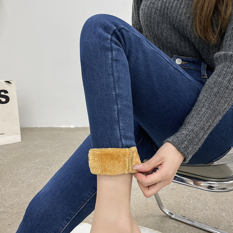 Kõrge vöökohaga teksad, denimist, pliiatsilõikega, paks kangas