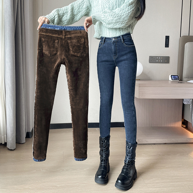 Kõrge vöökohaga teksad, denimist, pliiatsilõikega, paks kangas