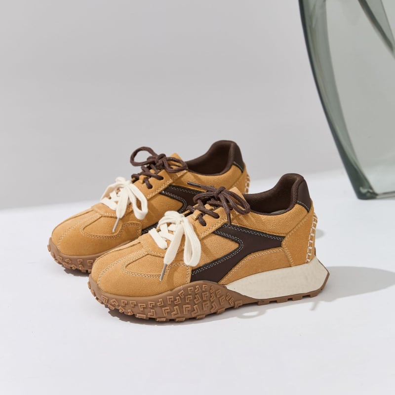 Sieviešu platformas treniņapavi — Slēpts 7 cm pacēlums, augšējā daļa vidēji augsta virs potītes, Augšējā materiāla: cūku āda + sintētiskā āda + audums, Iekšējā zole: cūku āda + latekss, Zole: gumija