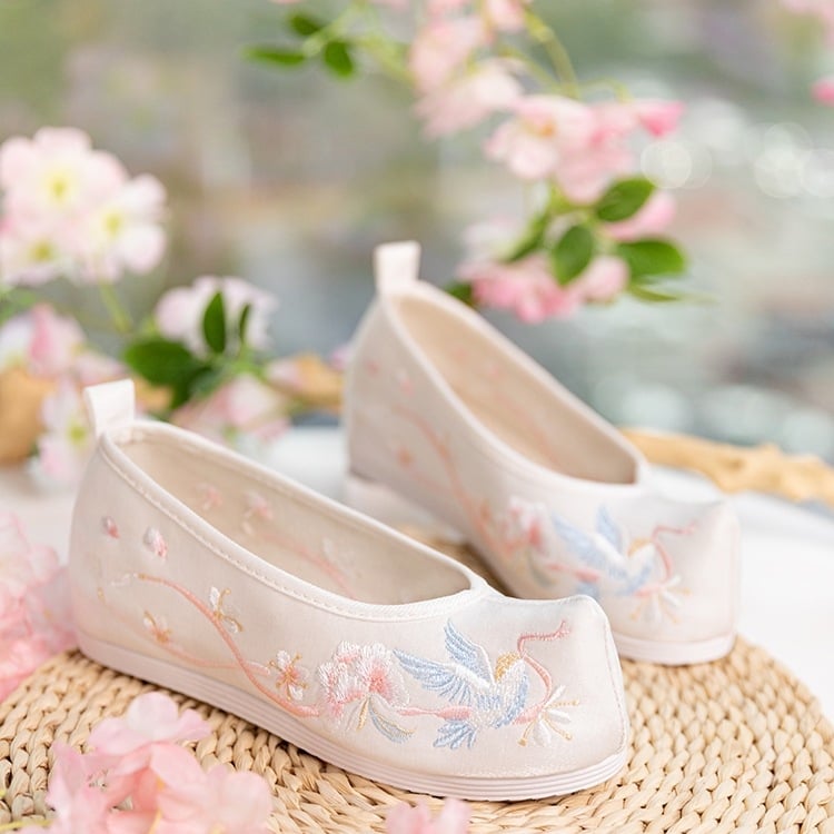 Ханфу обувки от платно с остър нос, подплата от плат и гумирана подметка