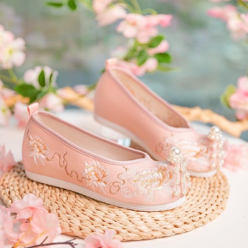 Ханфу обувки от платно с остър нос, подплата от плат и гумирана подметка