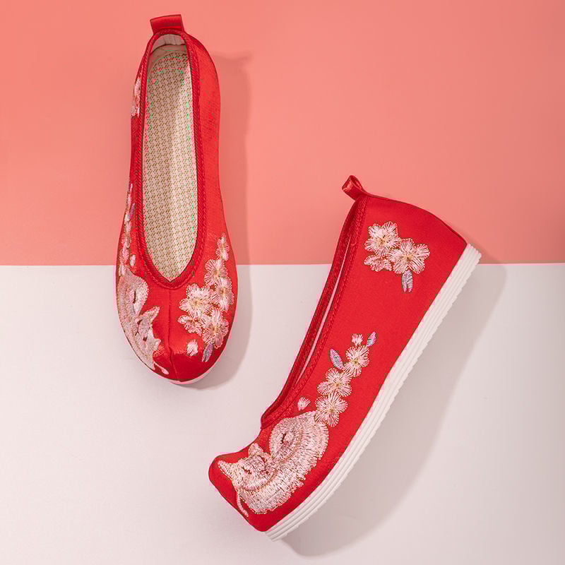 Ханфу обувки от платно с остър нос, подплата от плат и гумирана подметка