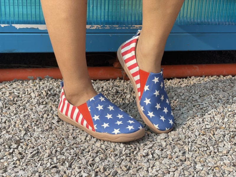 Sievietes kanvasa slip-on kurpes, zems augšdaļa, injekcijas zole