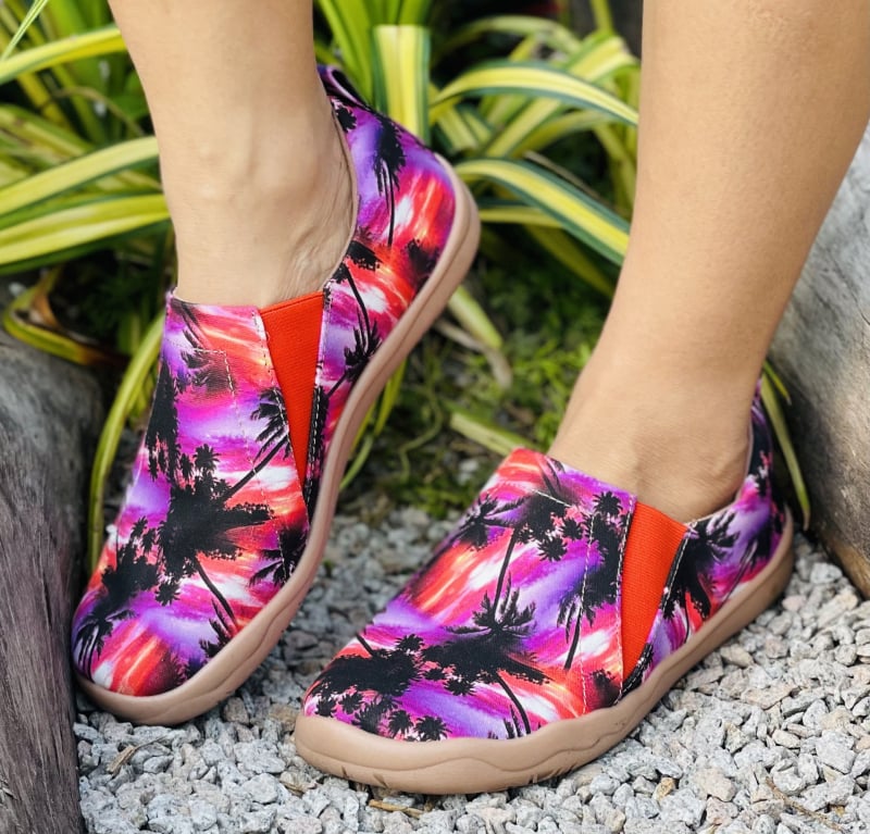 Sievietes kanvasa slip-on kurpes, zems augšdaļa, injekcijas zole