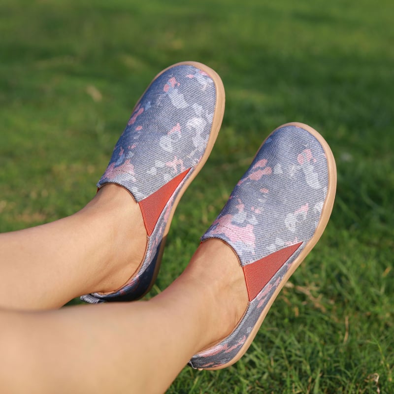 Sievietes kanvasa slip-on kurpes, zems augšdaļa, injekcijas zole