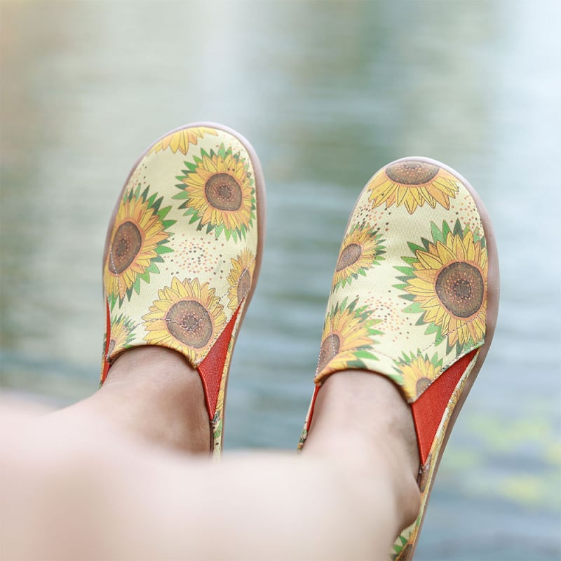 Sievietes kanvasa slip-on kurpes, zems augšdaļa, injekcijas zole