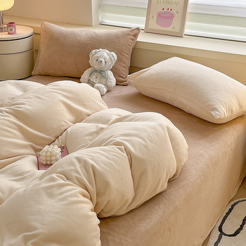 Piens velūra gultas pārklājs, vienkrāsains; audums: twill; druka un krāsošana: reaktīvā druka